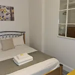4 New Assembly Close - Royal Mile